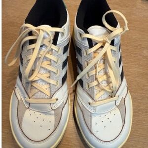 Adidas, mens size 7